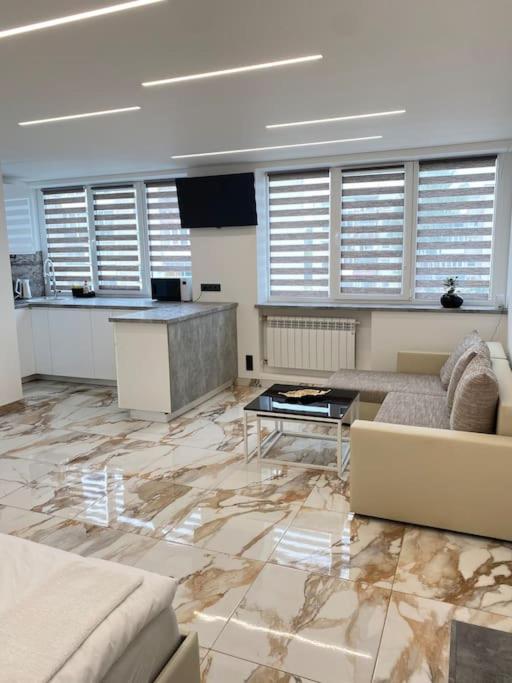 Ukmerge Apartments Экстерьер фото
